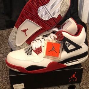 Jordan retro 4s